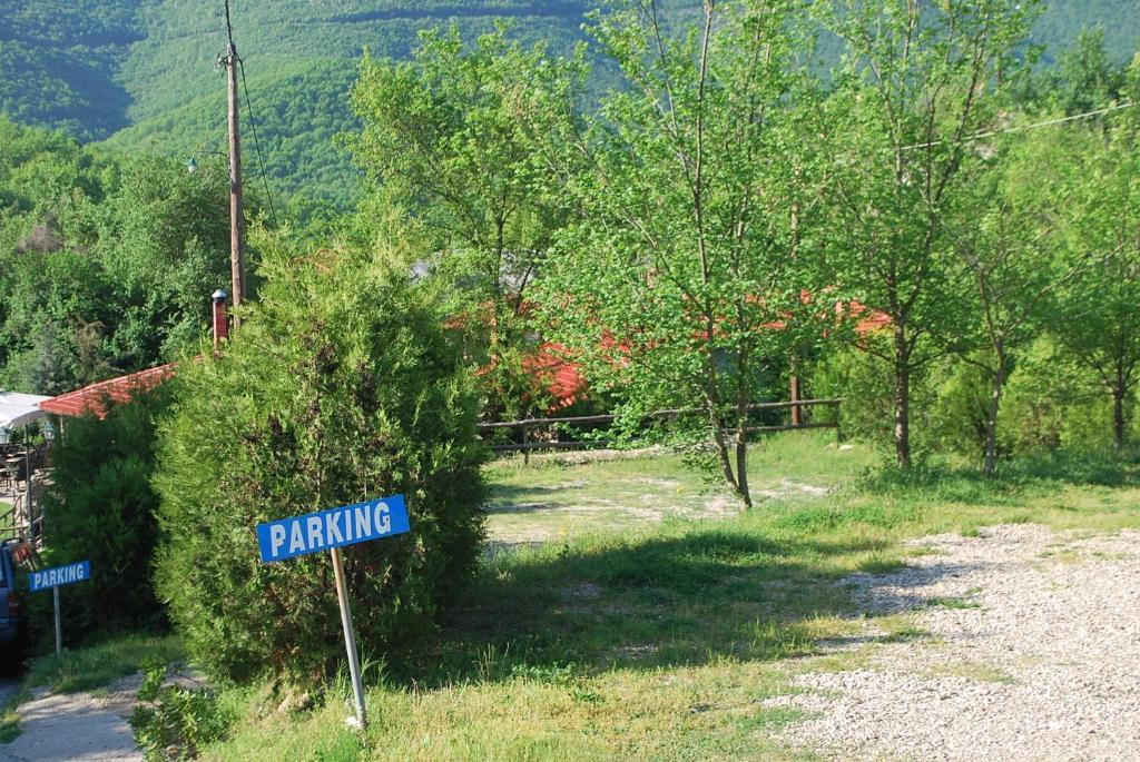 Hotel Tzivaeri Likodhrómion Esterno foto