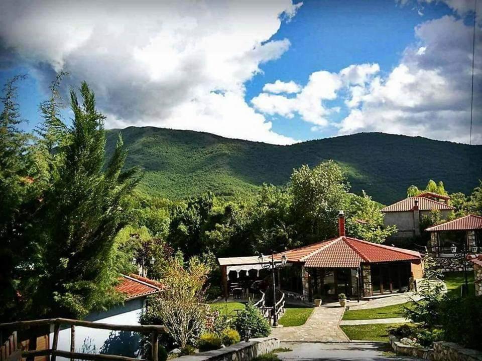 Hotel Tzivaeri Likodhrómion Esterno foto